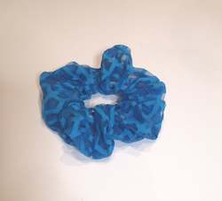 Clothing: Blue Patterned Scrunchie