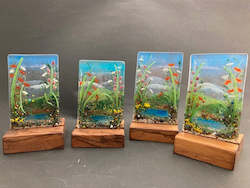 Flowers: Lakes and mountains 6cm base by 10cm high