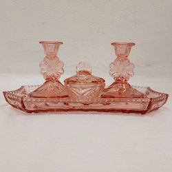 Home Decor: Pink Glass Dressing Table Set