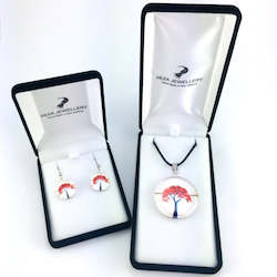 Jewellery: White New Zealand Pohutukawa Tree Pendant & Earring Set