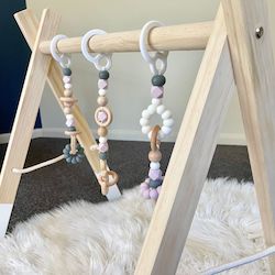 Baby wear: BUNDLE - Play Gym Frame and Toys