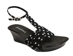 Shoe: Black Polka Dot