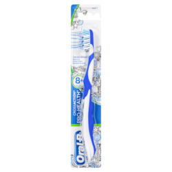 Childrens Range: ORAL B Stages 4 Toothbrush Cross Action Pro-Health