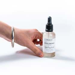 Frontpage: Hyaluronic Acid Hydrating Serum