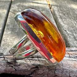 Jewellery: Huge and amazing Baltic Amber ring