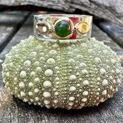 Jewellery: New Zealand greenstone Amore ring