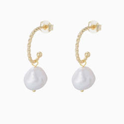 Jewellery: Lolita Pearl Hoops Earrings in s925 with gold plating