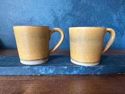Kitchenware wholesaling: Antique Yellow Cup