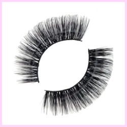 Shop All Lashes Sass Beauty: Girl Crush