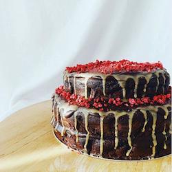 Cakes Corporate Catering: Salted caramel & dark chocolate cake