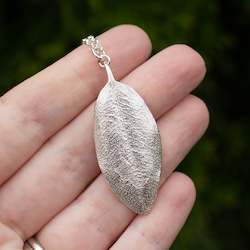 Pohutukawa Leaf Pendant - Sterling Silver