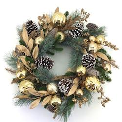Gift: Gold Winter Wreath