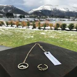 Jewellery: Mountain Necklace
