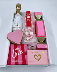 Gift Hampers For Her: Happy Valentines Day