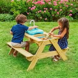 Toy: TP617 Wooden Splash & Play Picnic Bench with Basin & Tap