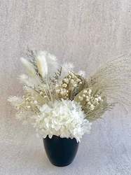 Dried flower: Mini Black Vase
