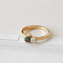 Gold smithing: Sapphire and Diamond Toi et Moi Ring