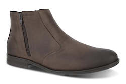 Men: March Boot in Rust Cafe