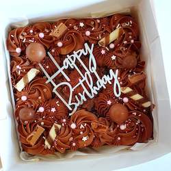 Cake: Decorated Chocolate Brownie