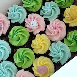 Cake: Easter Mini Cupcakes