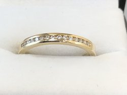 9ct Yellow Gold 2.8mm Half Round Wedding Ring