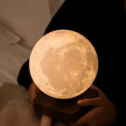 Gift: Smart LED Levitating Moon Lamp