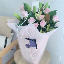 Gift: Rose and Lily Bouquet