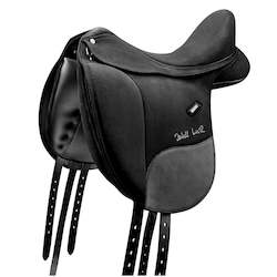 Sporting equipment: Wintec Isabell Dressage Saddle