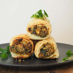 Food wholesaling: Chickpea & Spinach Rolls (frozen)