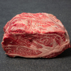 Meat wholesaling - except canned, cured or smoked poultry or rabbit meat: Chuck Roast