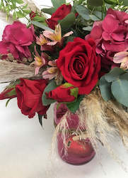 Florist: Valentines day Mason jar with posy
