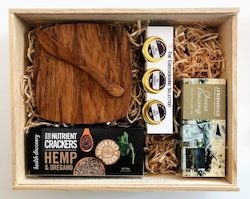 Online Food Drink Gift Boxes: Cheeseboard