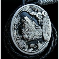 Clothing accessories: Howling Wolf Diamond-Cut Bolo Tie