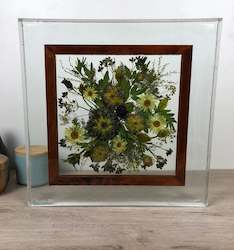 Resin Art: Framed bouquet