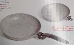 Sporting equipment: 24cm compact frypan