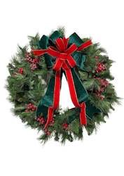 Wreaths: 90cm Traditional Wreath w/ Red & Green Bow