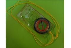 Baseplate style compass