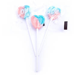 Internet only: Mini Pink & Blue Heart Lollipops