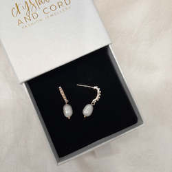 Taylor v2 - Ivory pearls partial hoop and pearl drop earrings
