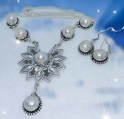 Biwa Pearl necklace set
