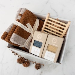 Cosmetic manufacturing: MENS GIFT BOX