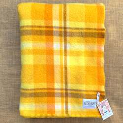 Ultra bright, extra thick and soft SINGLE New Zealand Woo Blanket
