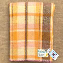 Linen - household: DREAMWARM with this Retro SINGLE NZ Wool Blanket in lovely spring colours.