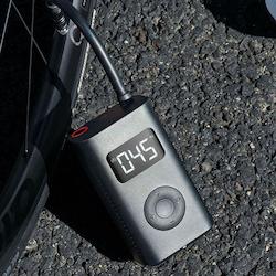 Car Gear: Xiaomi 5V 150PSI Portable Bike Pump USB Charging Electric Air Pump Cycling