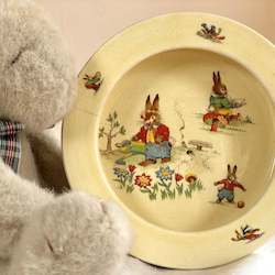 RARE: ROYAL WINTON "Bunny's Playtime" Child's Bowl c1930s