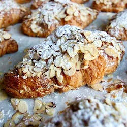 Bakery (with on-site baking): Almond Croissant (2 pack)