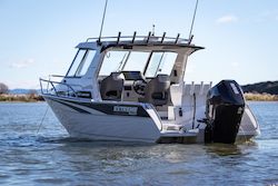Boat dealing: Extreme 645 Game King Package