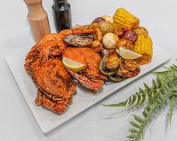 Catering: Lobster Buddy Boil (Seafood Boil Tray - Medium)