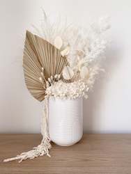 Dried flower: Whimsical in white