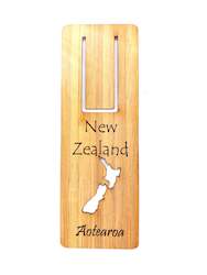 Jewellery: NZ Map Bookmark